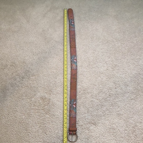 Fossil Embossed Leather multicolored floral embellished Belt - Picture 6 of 8